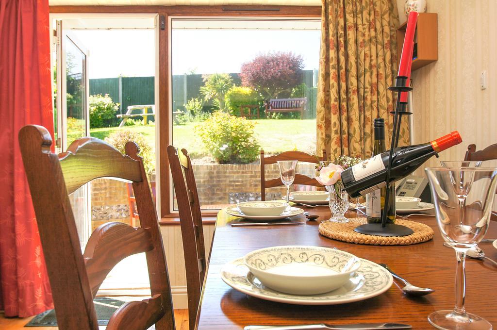Dean Court Garden - Parking - By Brighton Holiday Lets Exterior foto